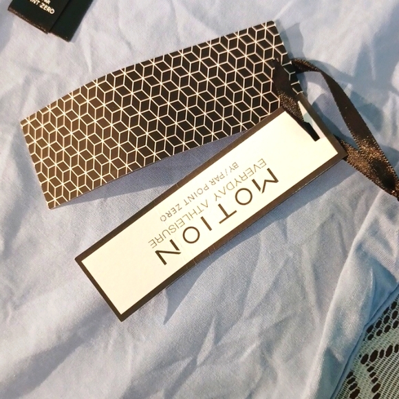 NEW! M Point Zero T-shirt - Motion everyday Athleisure (4554 - Picture 5 of 8